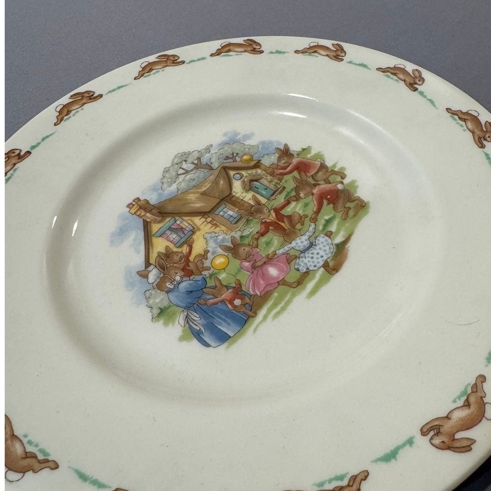 Vintage 1980 Royal Doulton Bunnykins Ring Around the Rosie 8" Plate Bone China